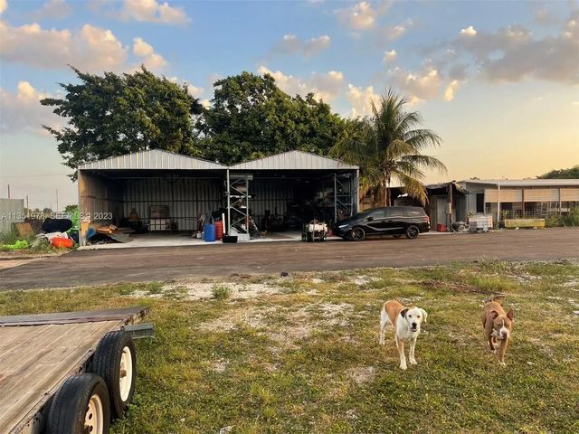 4 of 17 - 17801 Sw 197 Avenue, Miami, FL