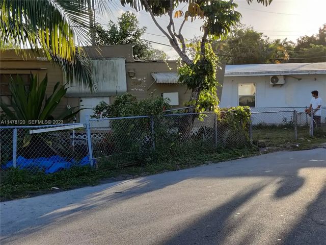 2234 Ne 137 Street, North Miami Beach