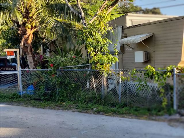 2 of 9 - 2234 Ne 137 Street, North Miami Beach, FL