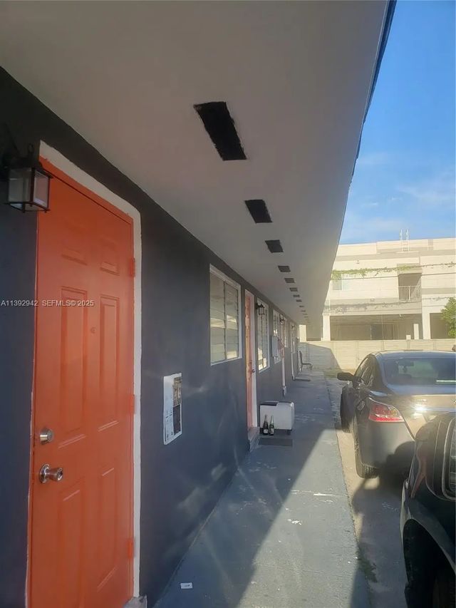 2 of 14 - 2865 Nw 22nd Avenue, Miami, FL