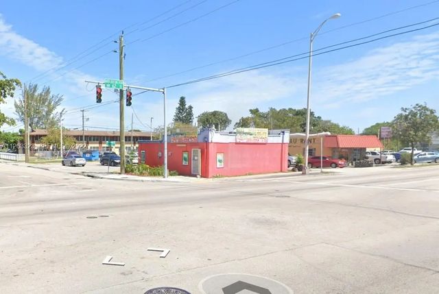 2 of 6 - 2467 Nw 62nd Street, Miami, FL