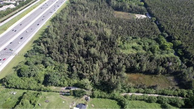 2 of 4 - 118xx Nw 56 Street, Doral, FL