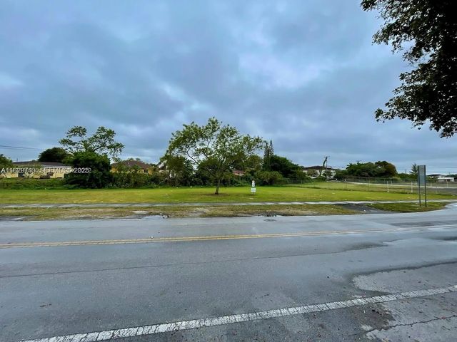 2 of 20 - 1895 Nw 75 Street, Miami, FL