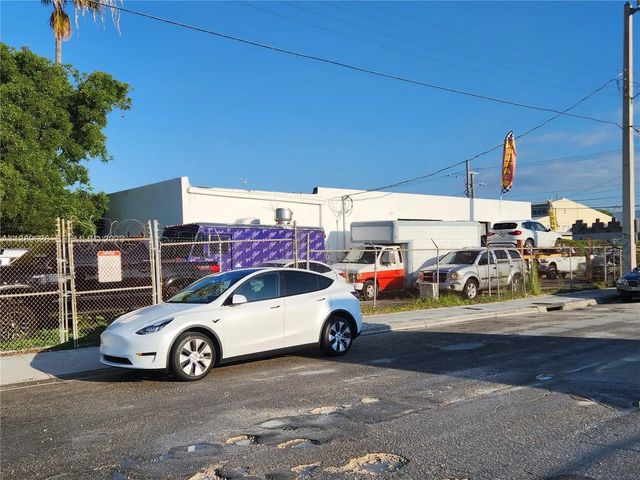 3 of 8 - 60 Nw 20th Street, Miami, FL
