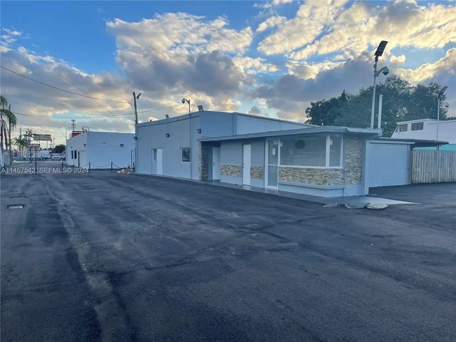 3 of 7 - 9800 Nw 27th Avenue, Miami, FL