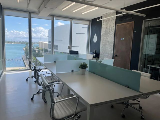 888 Biscayne Boulevard, Miami
