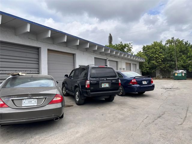 3 of 6 - 5801-5807 Dawson Street, Hollywood, FL
