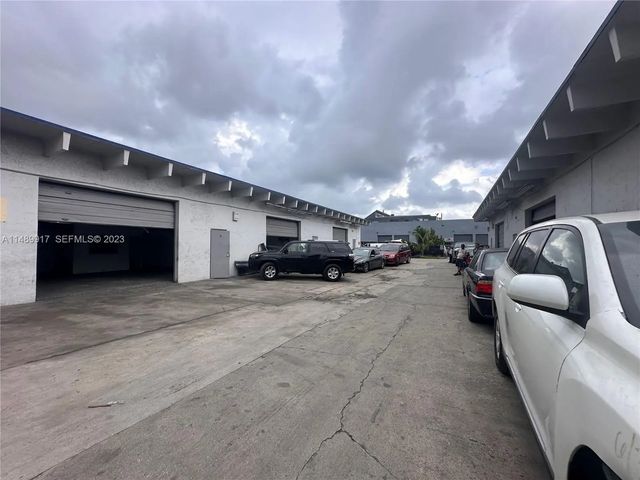 3 of 12 - 5660-5718 Rodman Street, Hollywood, FL