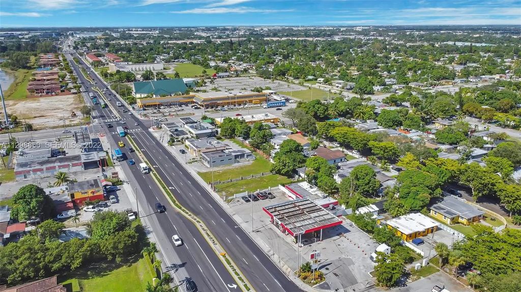 1601 Nw 119 Street, North Miami