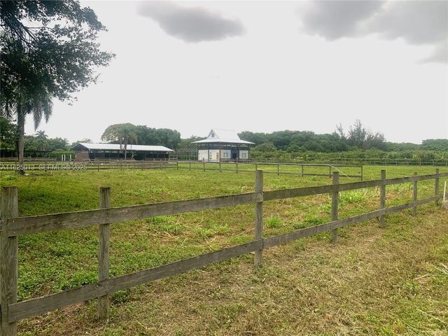 5 of 38 - 22750 Sw 154th Avenue, Miami, FL