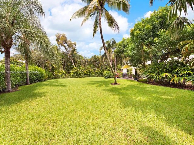 5 of 6 - 11140 Griffing Boulevard, Biscayne Park, FL