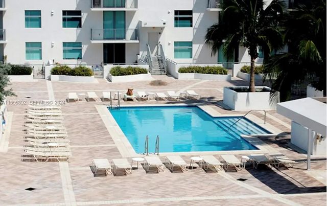 3 of 13 - 140 S Dixie Highway #521, Hollywood, FL