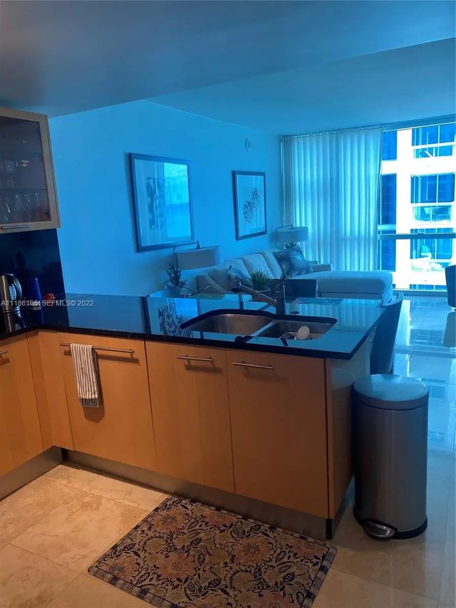 4 of 27 - 6801 Collins Avenue #1102 (door 1111), Miami Beach, FL