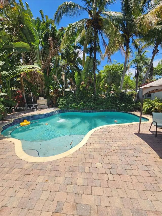 5 of 22 - 13365 Nw 12th Avenue, North Miami, FL