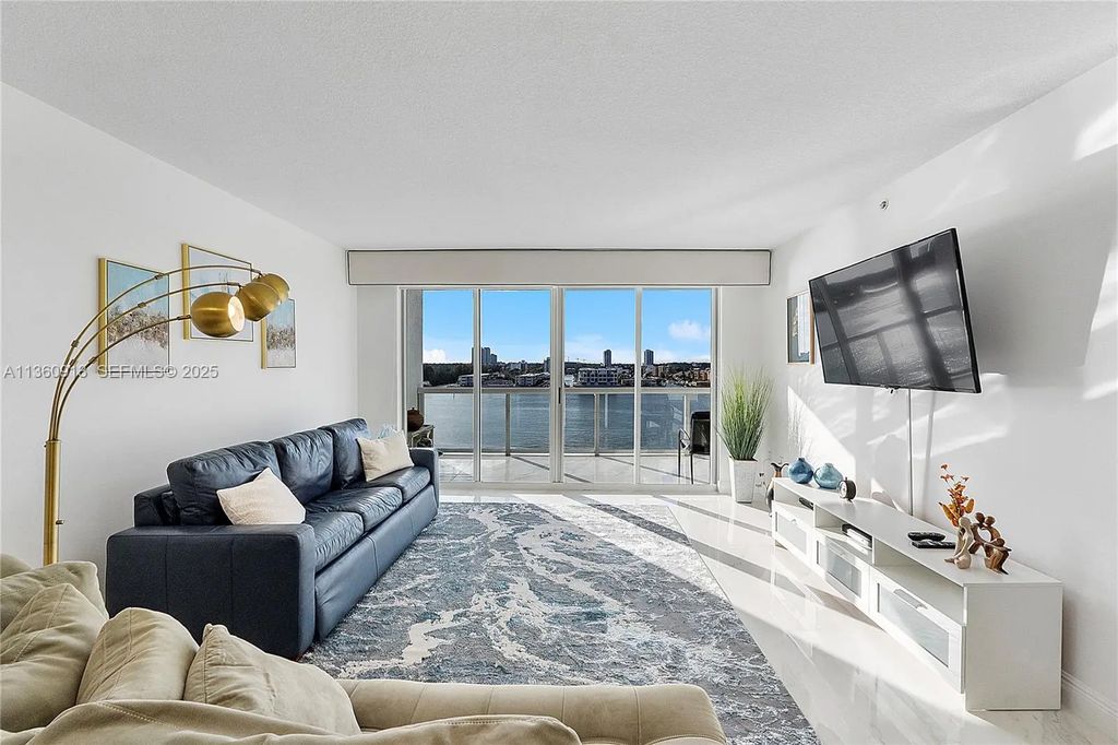 17050 N Bay Road #807, Sunny Isles Beach