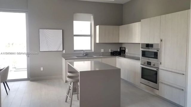 3 of 13 - 4010 S Ocean Drive #r301, Hollywood, FL