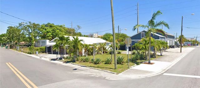 4 of 6 - 400 1st Street, Dania Beach, FL