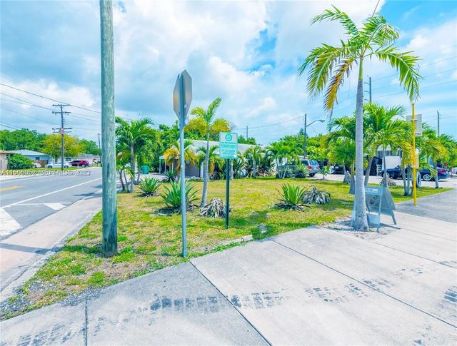 5 of 6 - 400 1st Street, Dania Beach, FL