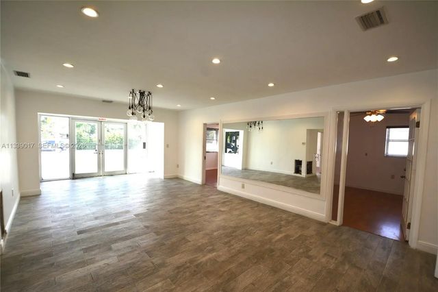 5 of 19 - 16921 Ne 6th Avenue, North Miami Beach, FL