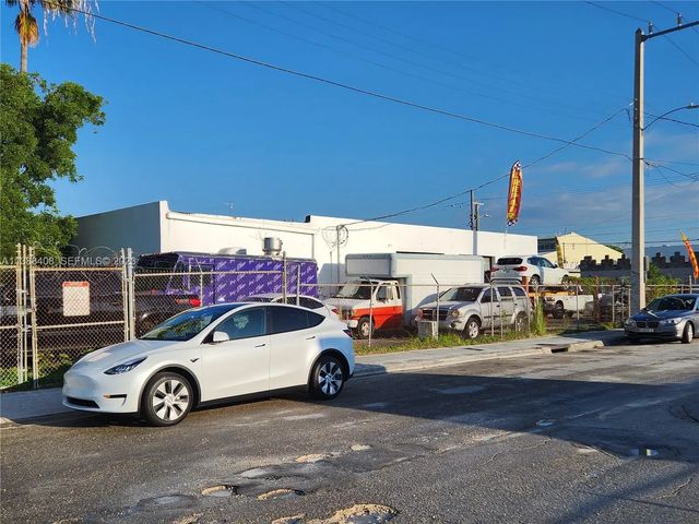 3 of 11 - 60 Nw 20th Street, Miami, FL