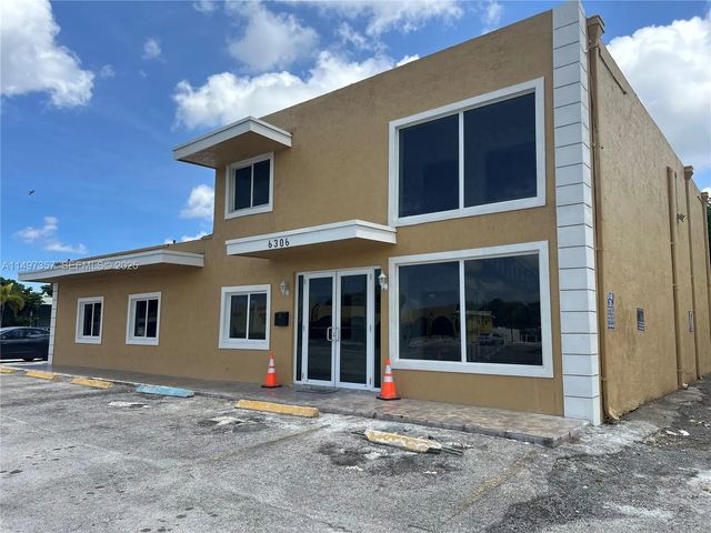 6300 Pembroke Road, Miramar