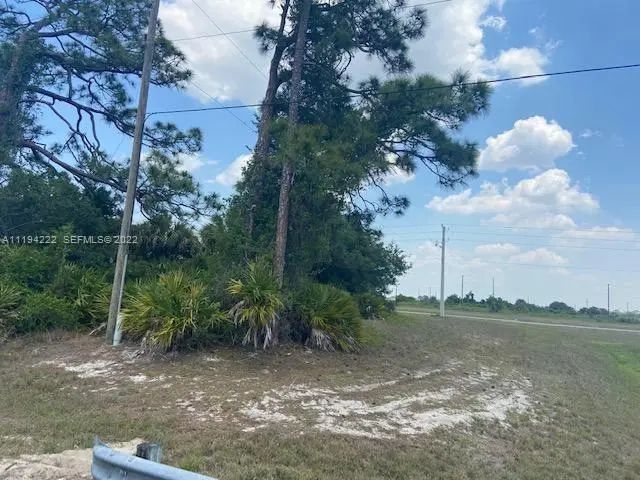 2 of 4 - 5029 Se Tradewinds Circle, LaBelle, FL