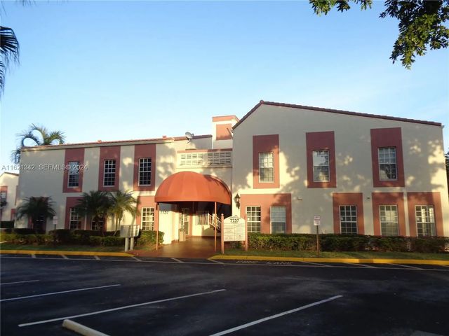 7737 N University Drive ##101, Tamarac