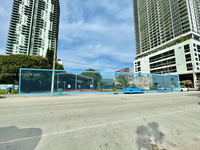 4 of 8 - 1542 Ne 1st Avenue, Miami, FL