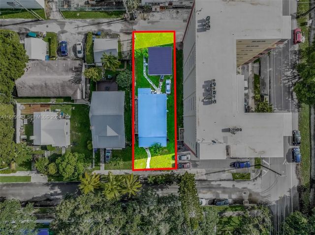 3 of 18 - 1711 Buchanan Street, Hollywood, FL
