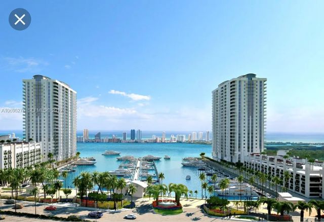 17301 Biscayne, Aventura