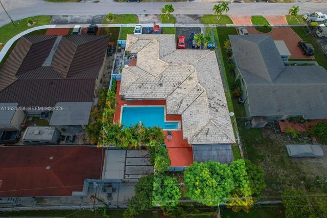 4 of 39 - 324 E 34th Street, Hialeah, FL