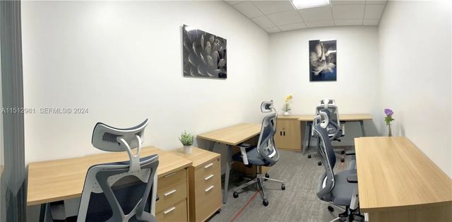 3 of 14 - 2980 Ne 207th Street #321, Aventura, FL