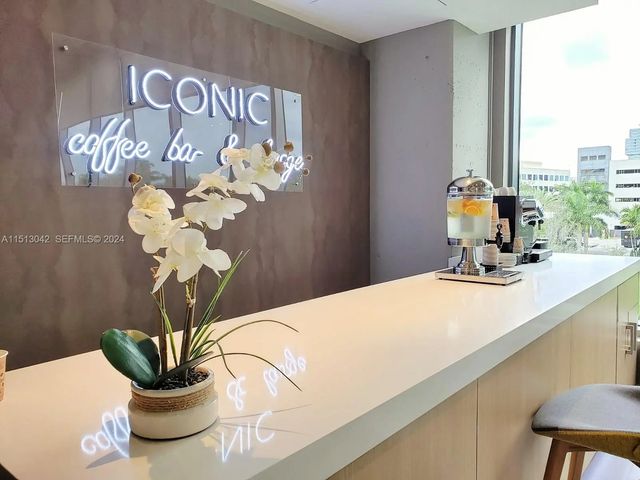 4 of 15 - 2980 Ne 207th Street #315, Aventura, FL