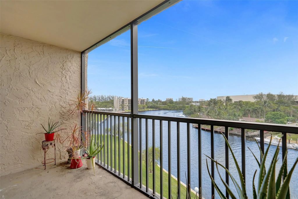 13 Royal Palm Way #5050, Boca Raton