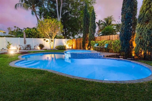 1924 Ne 18th Street, Fort Lauderdale