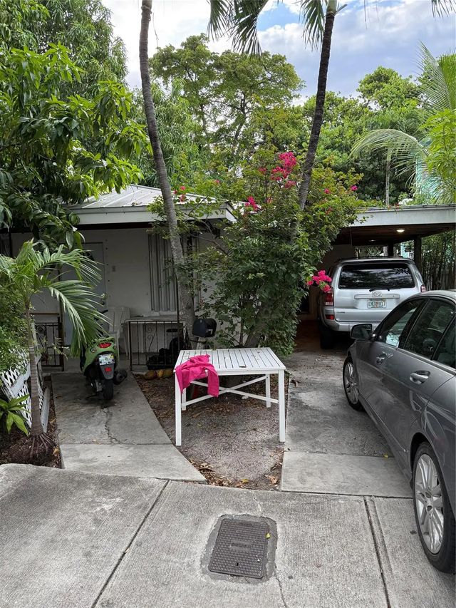 4 of 31 - 414 Virginia Street, Key West, FL