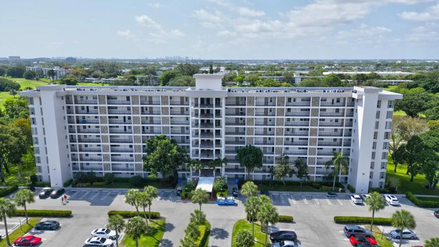 3050 N Palm Aire Drive #505, Pompano Beach