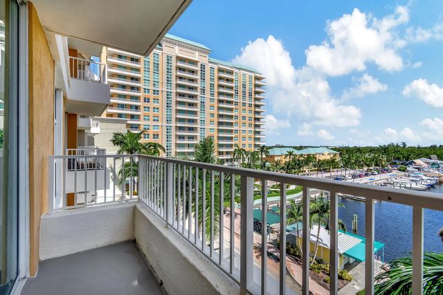 5 of 36 - 100 Ne 6th Street #505, Boynton Beach, FL