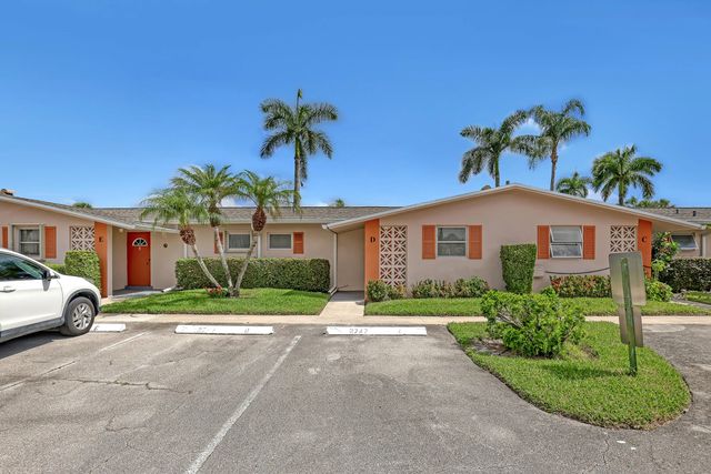 2 of 81 - 2747 Dudley Drive E #d, West Palm Beach, FL