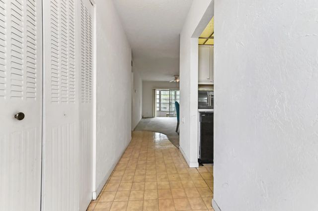 4 of 22 - 4321 Nw 16th Street #c302, Lauderhill, FL