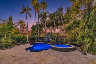 Photo of Listing #F10493690