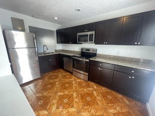 Photo of Listing #R11079999