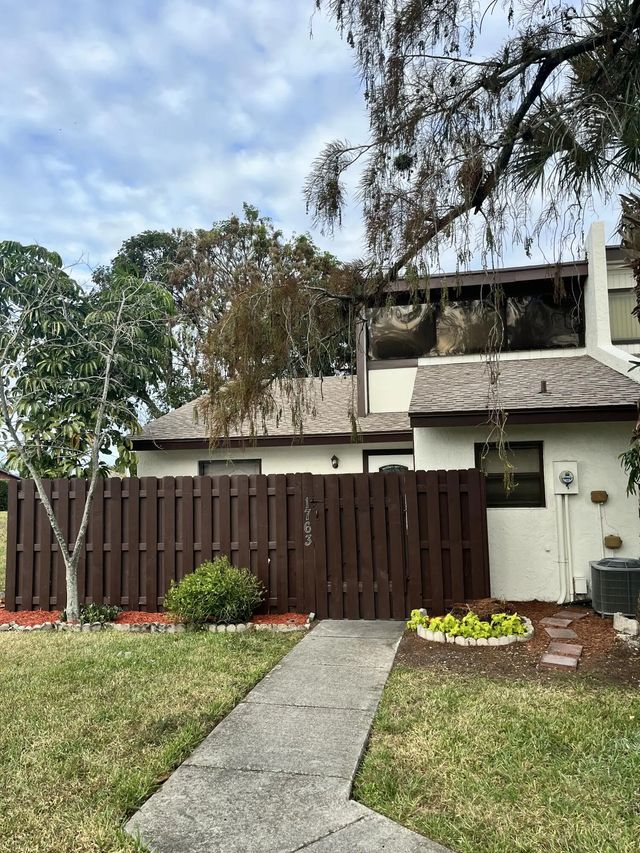 1763 Abbey Road, West Palm Beach