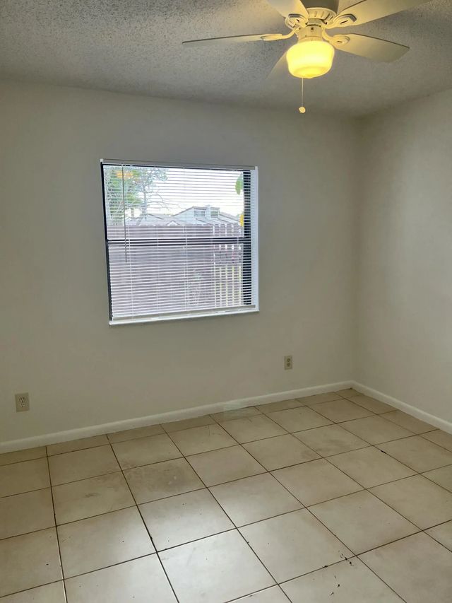 5 of 13 - 1763 Abbey Road, West Palm Beach, FL