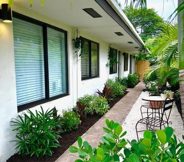 754 Ne 40th Street, Oakland Park