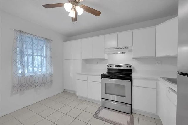 4 of 36 - 4718 Nw 82nd Avenue #1706, Lauderhill, FL