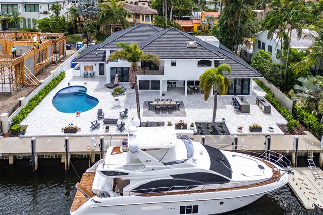 425 Coral Way, Fort Lauderdale