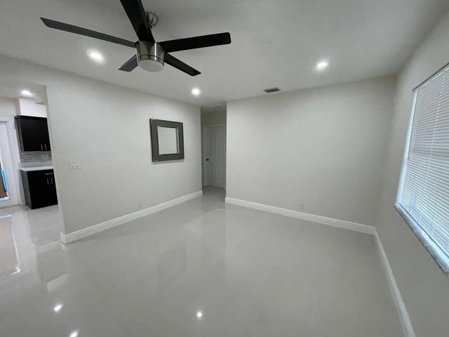 4 of 14 - 1809 Nw 13th Court, Fort Lauderdale, FL