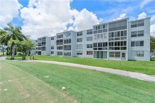 Photo of Listing #F10496590