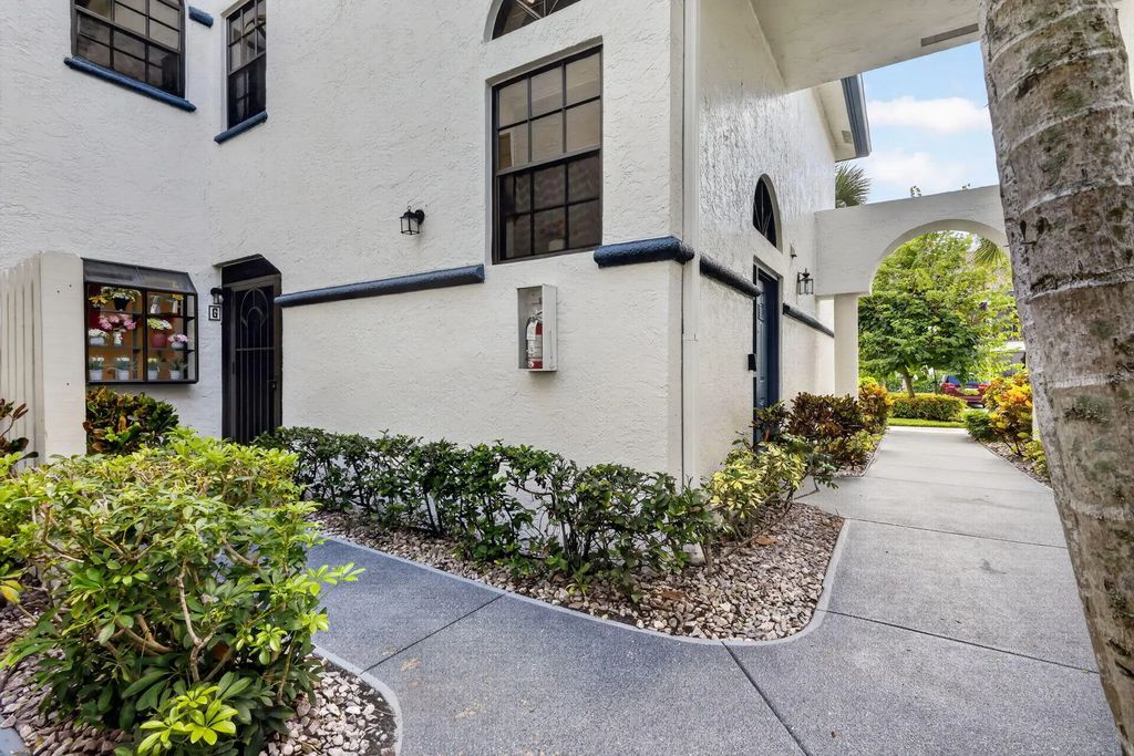 5135 Floria Drive #g, Boynton Beach